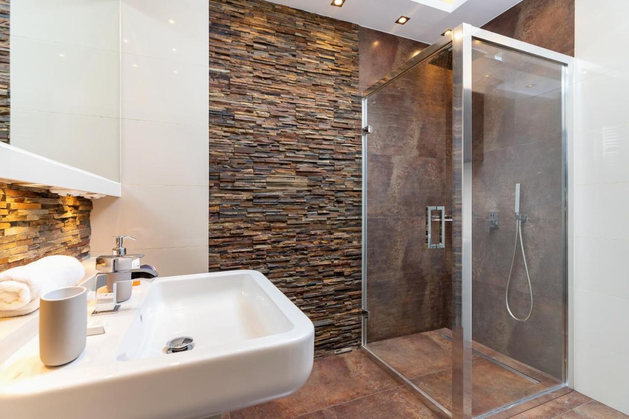 Dzielnica XIII Podgorze Krakow By Noclegi Renters ภายนอก รูปภาพ